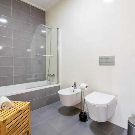 شقة Carmen - Vista O Jardim - By Smarthomes ساو مارتينهو دو بورتو
